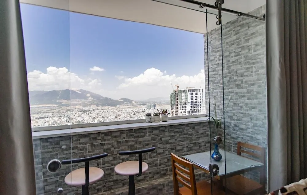 Beach Front Apartment نها ترانج 0*,