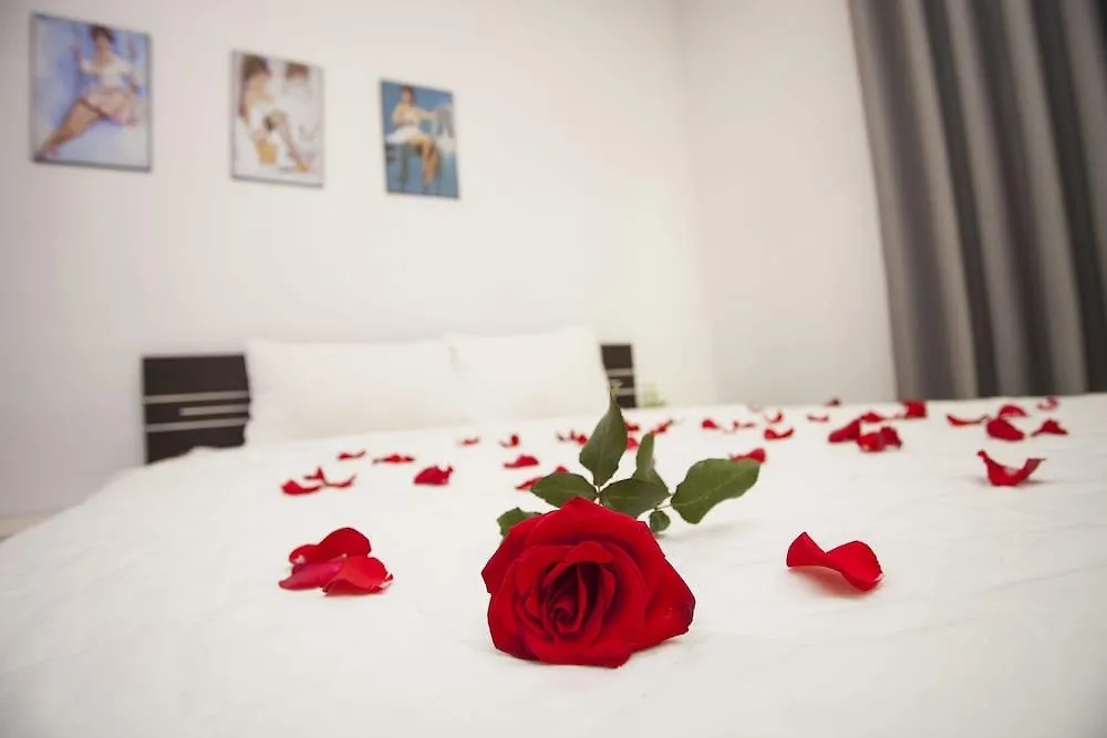 Beach Front Apartment نها ترانج فيتنام