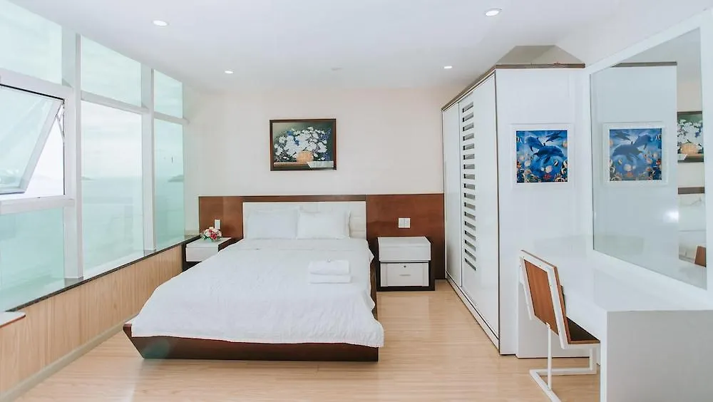 Beach Front Apartment نها ترانج