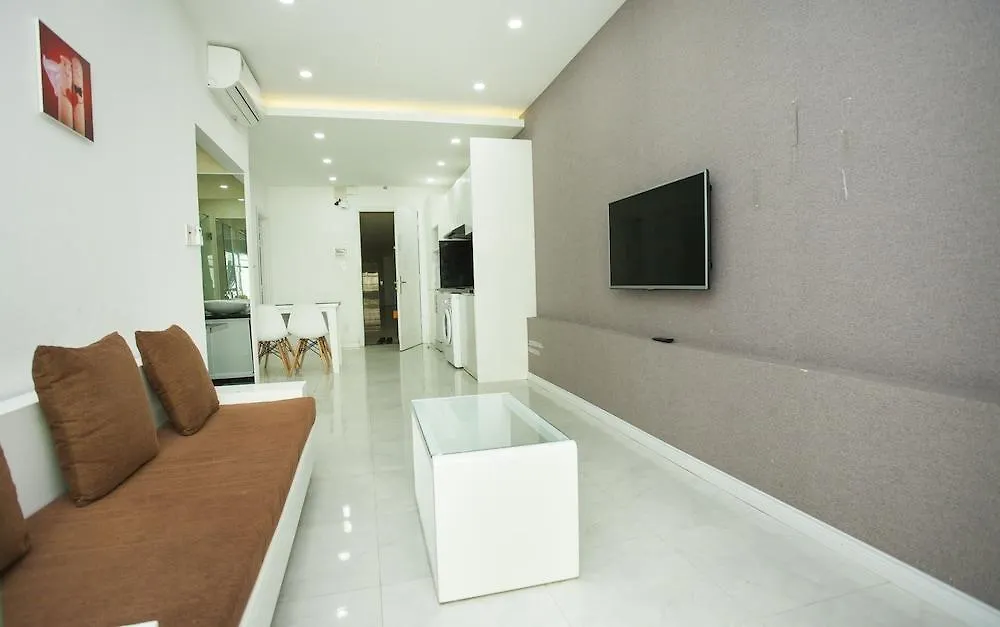 Beach Front Apartment نها ترانج