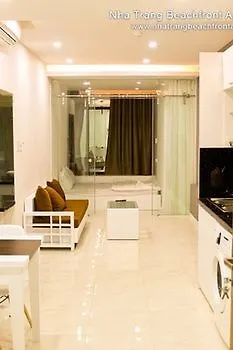 Beach Front Apartment نها ترانج
